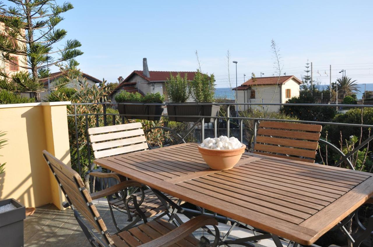 Appartamento Villa Rita A 100 M Dal Mare! 발레크로시아 외부 사진
